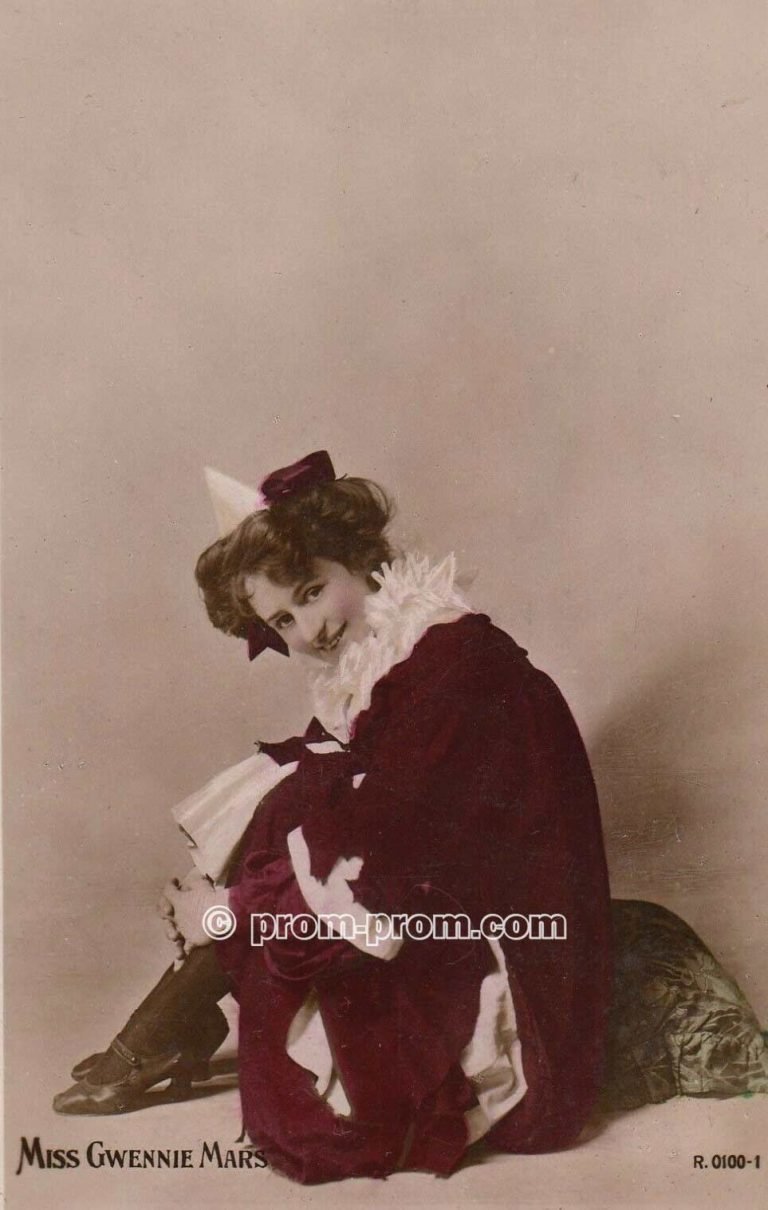 FOLLIES Girl PIERROT Miss Gwennie Mars, 1907