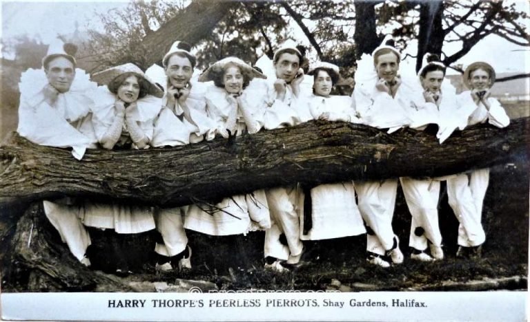 HARRY THORPE'S PEERLESS PIERROTS, SHAY GARDENS HALIFAX 1912 (REAL PHOTO)