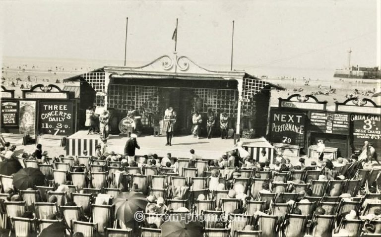 Harry Gold's Margate Entertainers (2)