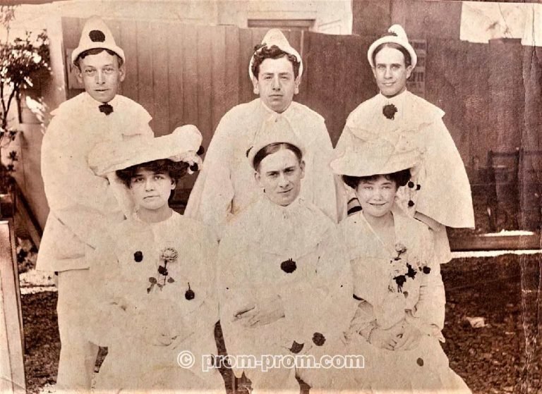 Olympian Gardens Pierrots, Bognor, 1904 (front)
