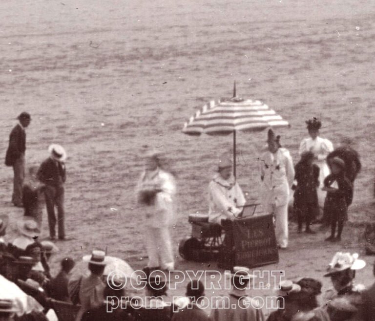 Bohemian Pierrots, Filey