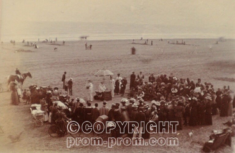 Bohemian Pierrots, Filey