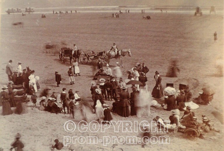 Bohemian Pierrots, Filey