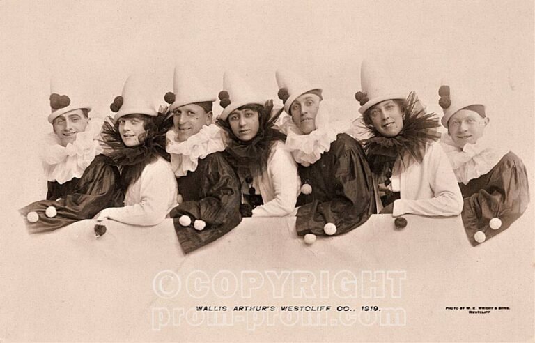 Wallis Arthur's Westcliffe Company 1919. Clarkson Rose on far left, with Olive Fox next to him