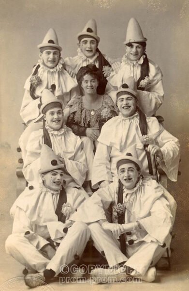 send-in-the-clowns-clowning-around